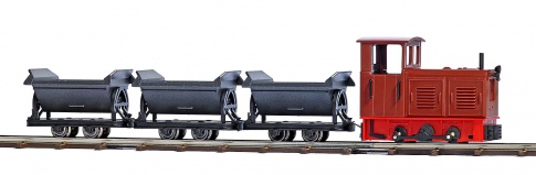 Feldbahn set Loco with 3 tipper wagons