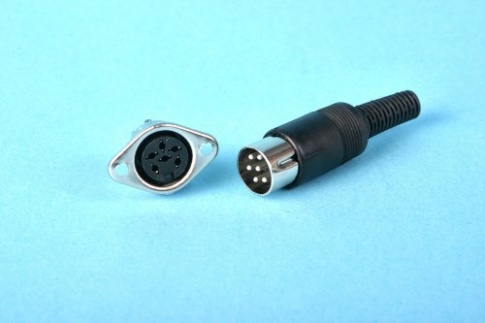 Gaugemaster GM75 PS6 6-Way DIN Plug/Socket