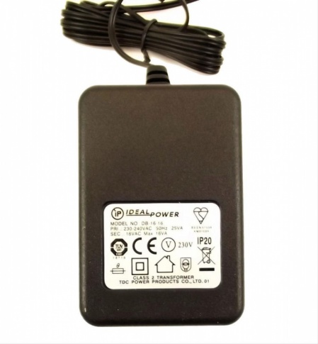 Gaugemaster GMC-COMBI Single Track Controller with Plug In Transformer