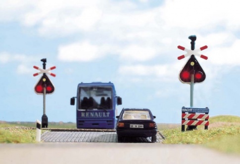 Ho Dutch Level Crossing