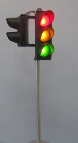 Krois-Modell 1003 traffic lights red / yellow / green, left with pedestrians,