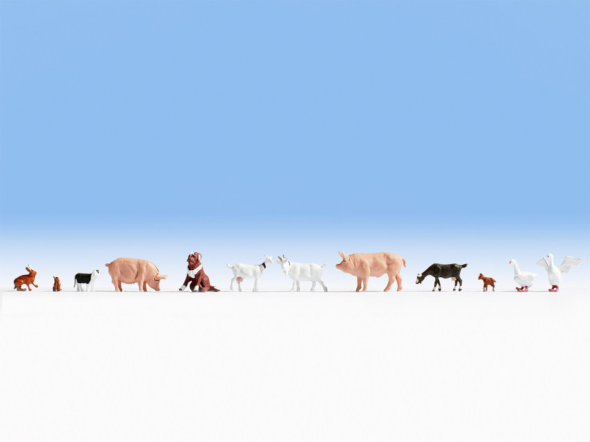 Noch 36711 Farm Animals (12) Figure Set in N gauge dcctrainautomation.co.uk