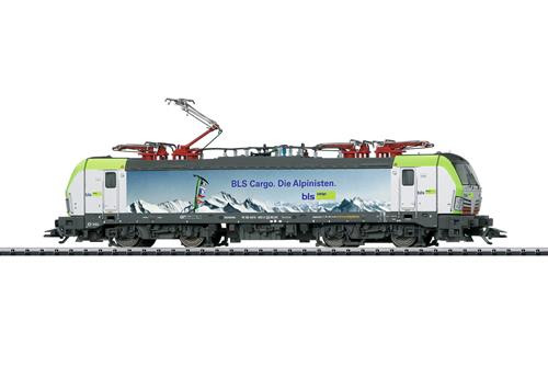 Trix BLS Cargo Re475 Electric Locomotive VI (DCC-Sound)