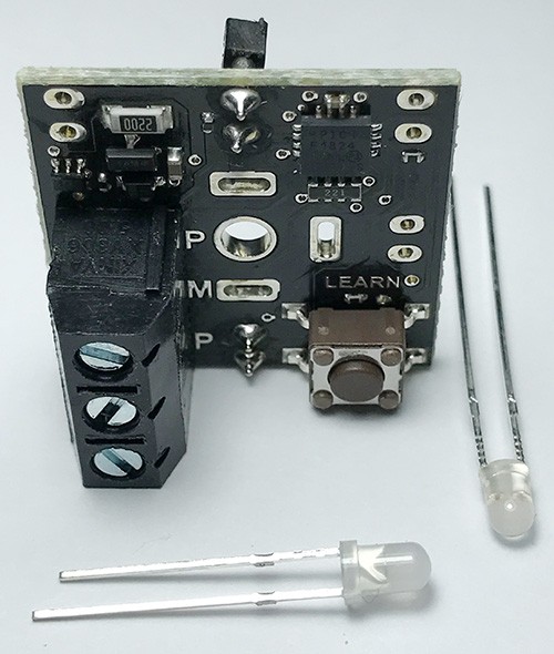 Train Tech MS2 Mimic with Push Button with 2 plug in LEDs ...